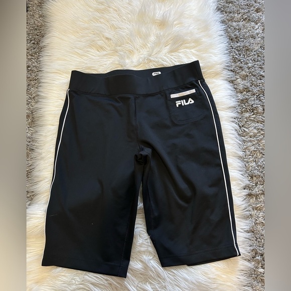 FILA Women's Black Shorts - Picture 1 of 1